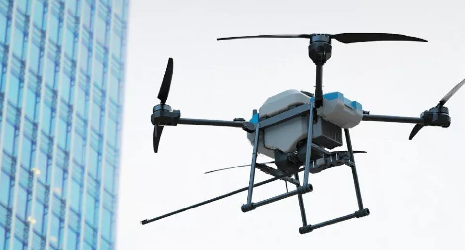Industrial UAV navigating urban skyscraper environment with Septentrio GNSS